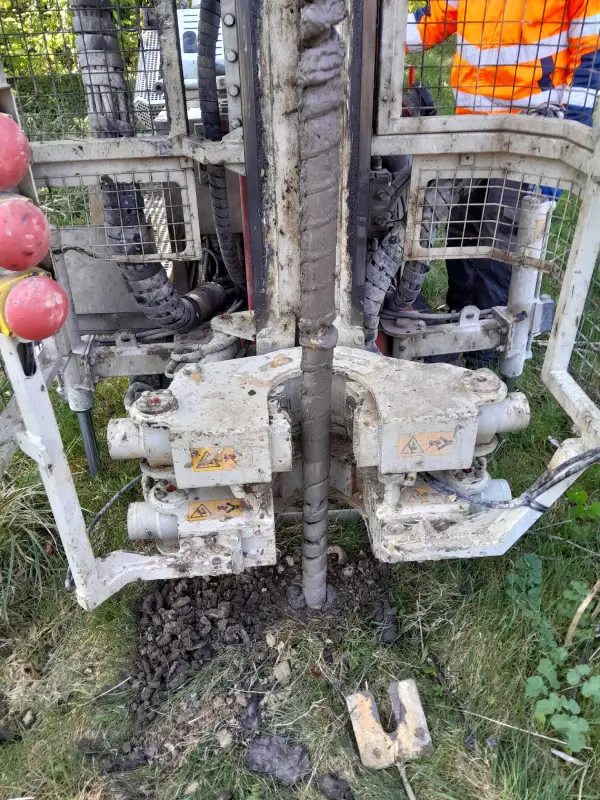 Sondage de reconnaissance des sols réalisé à la tarière