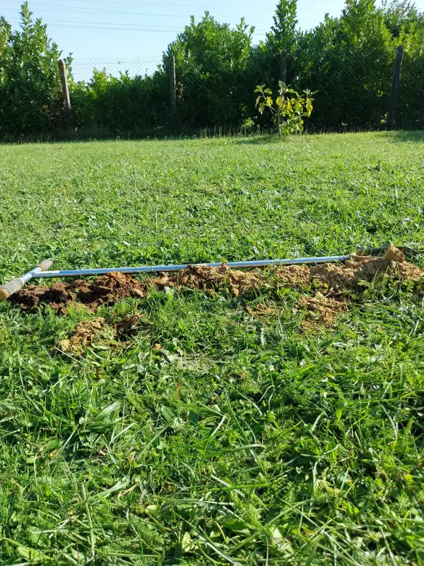 Tarière de reconnaissance de sol dans le cadre d'une vente de terrain à Saint-Mammès (77670)