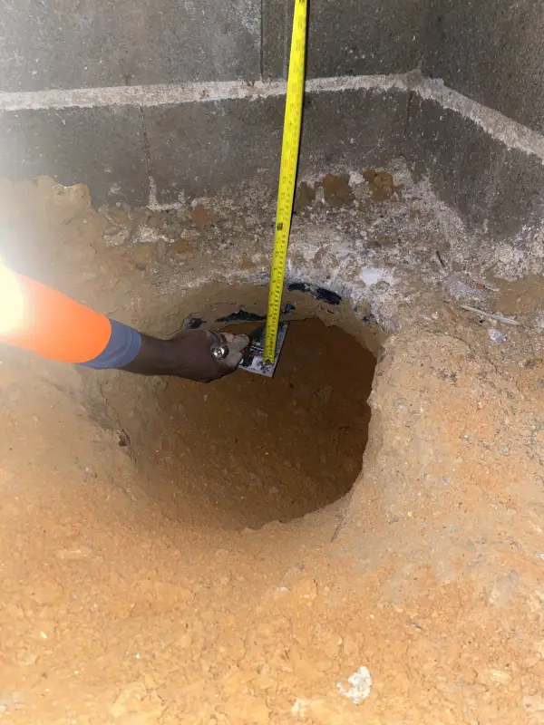 Fouille de reconnaissance des fondations dans le cadre d'une étude de sol G2 AVP