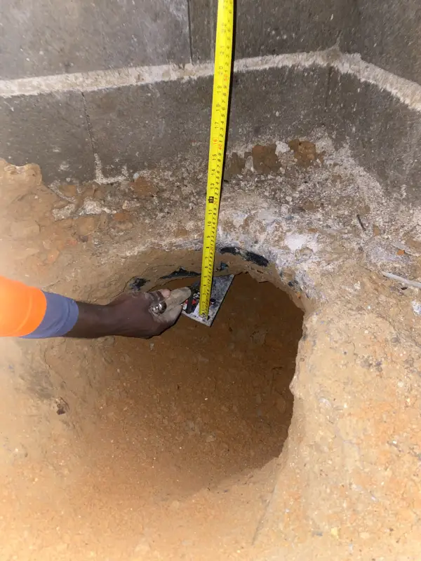 Fouille de reconnaissance des fondations dans le cadre d'une étude de sol G2 AVP