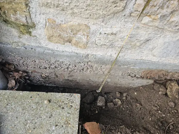 Fouille de reconnaissance de fondation réalisée dans le cadre d'une étude de sol à Villiers-sur-Marne